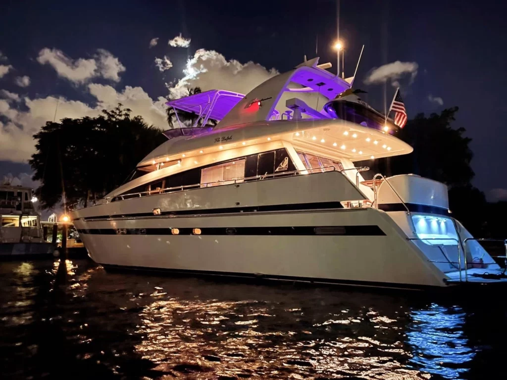 Private Boat Charter: Official Booking Center at Bayside Marketplace